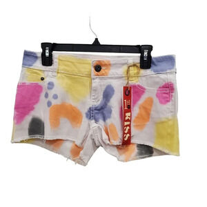 1st Kiss Junior's White Spray Paint Splatter Art Cut Off Denim Shorts NWT Size 9